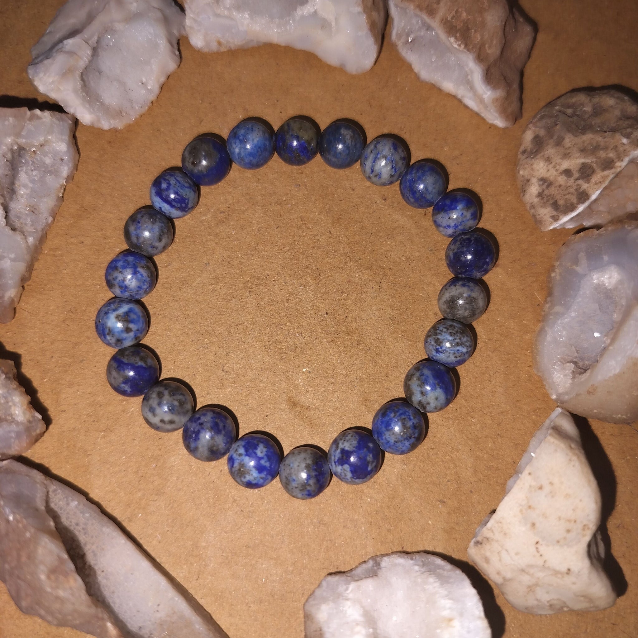 Natural lapis lazuli